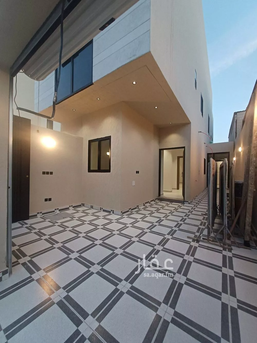 3 bedroom floor in As Suwaidi 3
