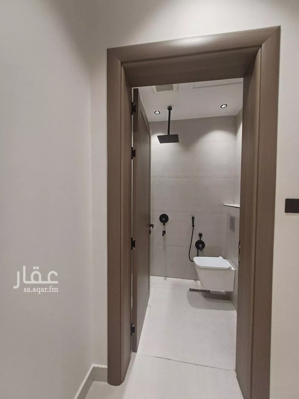 3 bedroom floor in As Suwaidi 4