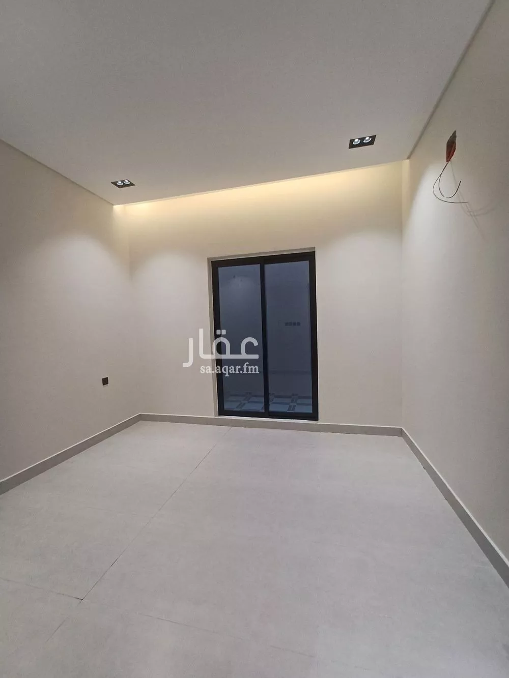 3 bedroom floor in As Suwaidi 5