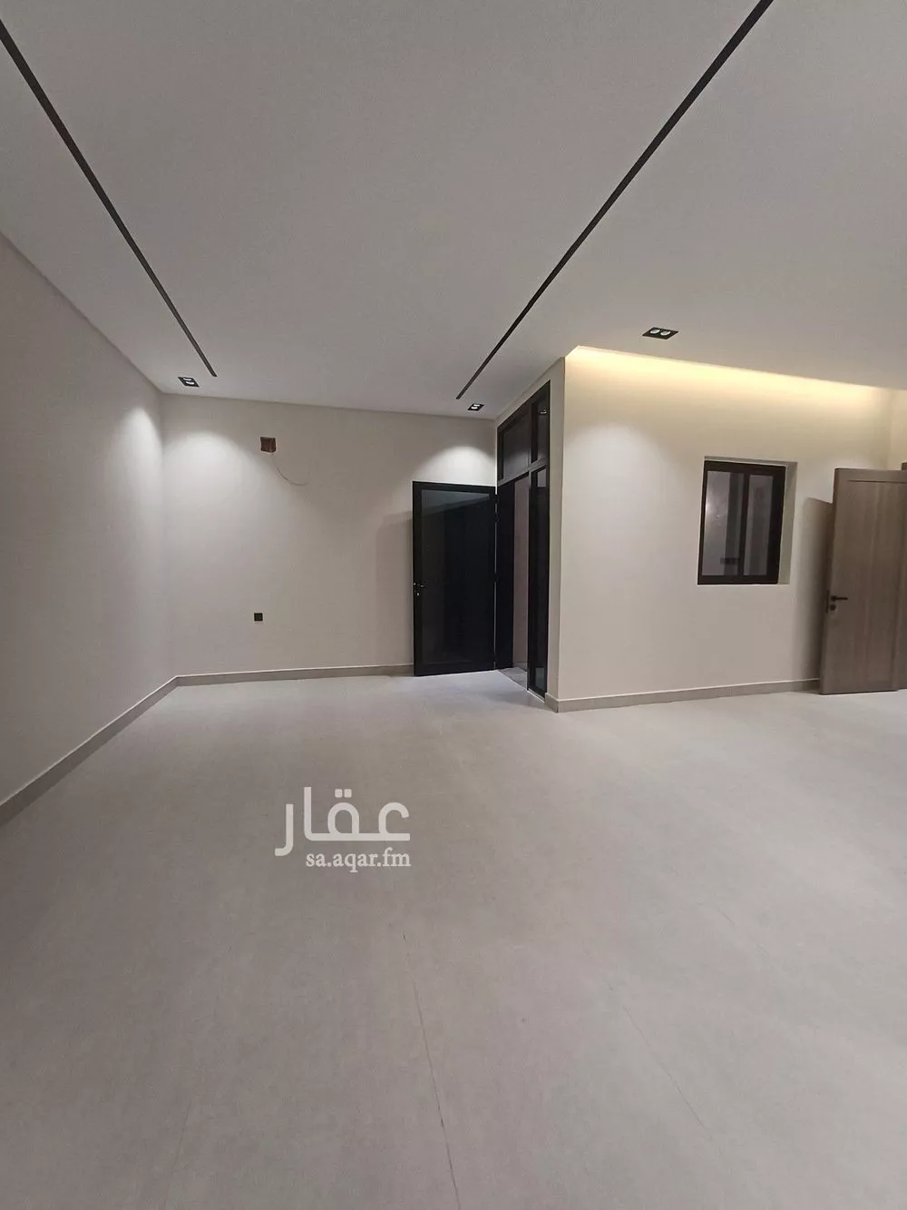 3 bedroom floor in As Suwaidi 9