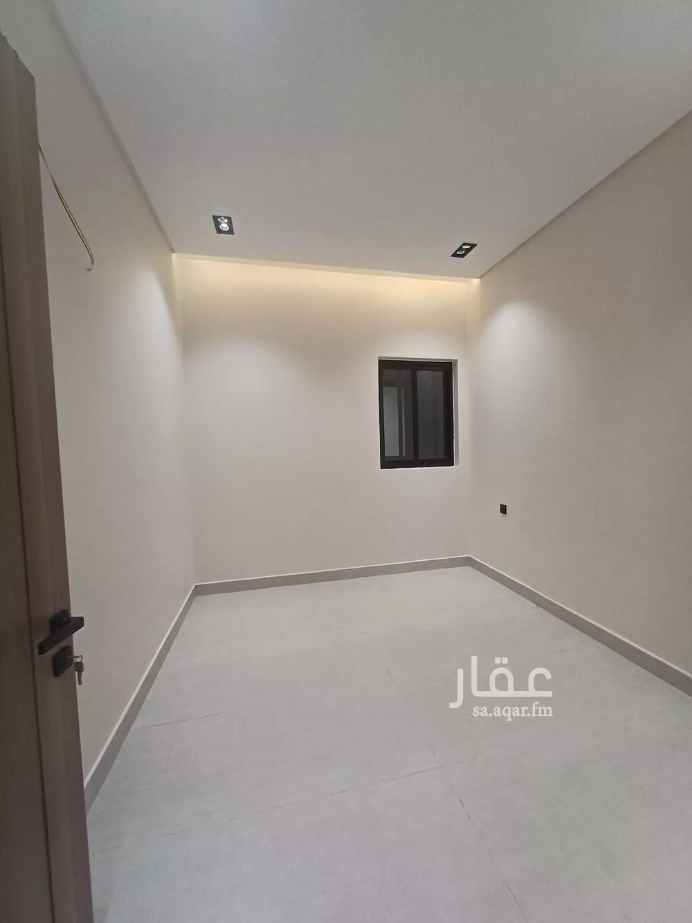 3 bedroom floor in As Suwaidi 10