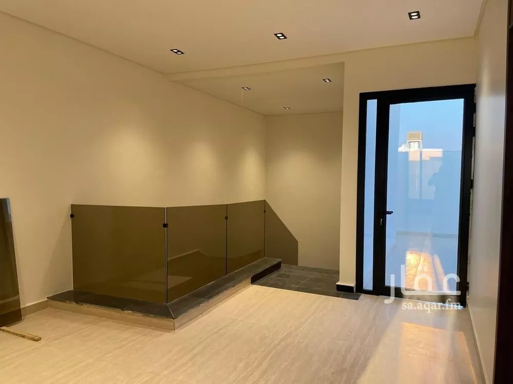 3 bedroom floor in As Suwaidi Al Gharabi 12