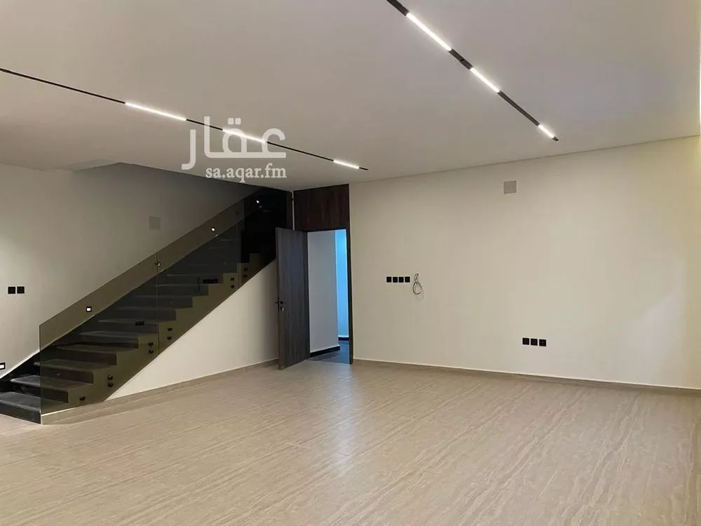 3 bedroom floor in As Suwaidi Al Gharabi 10