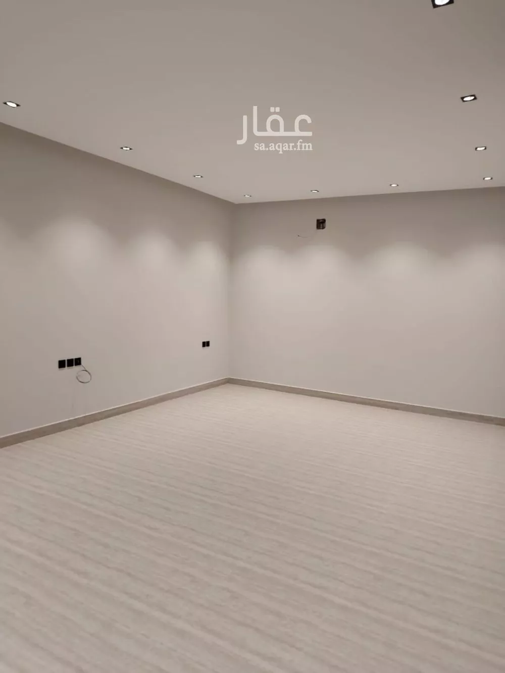 4 bedroom floor in Al Aridh 7