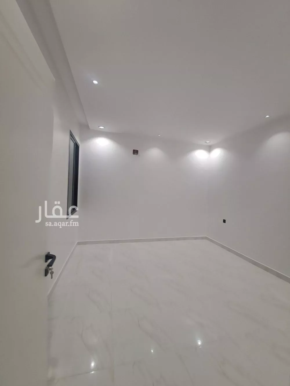 3 bedroom floor in As Suwaidi 12