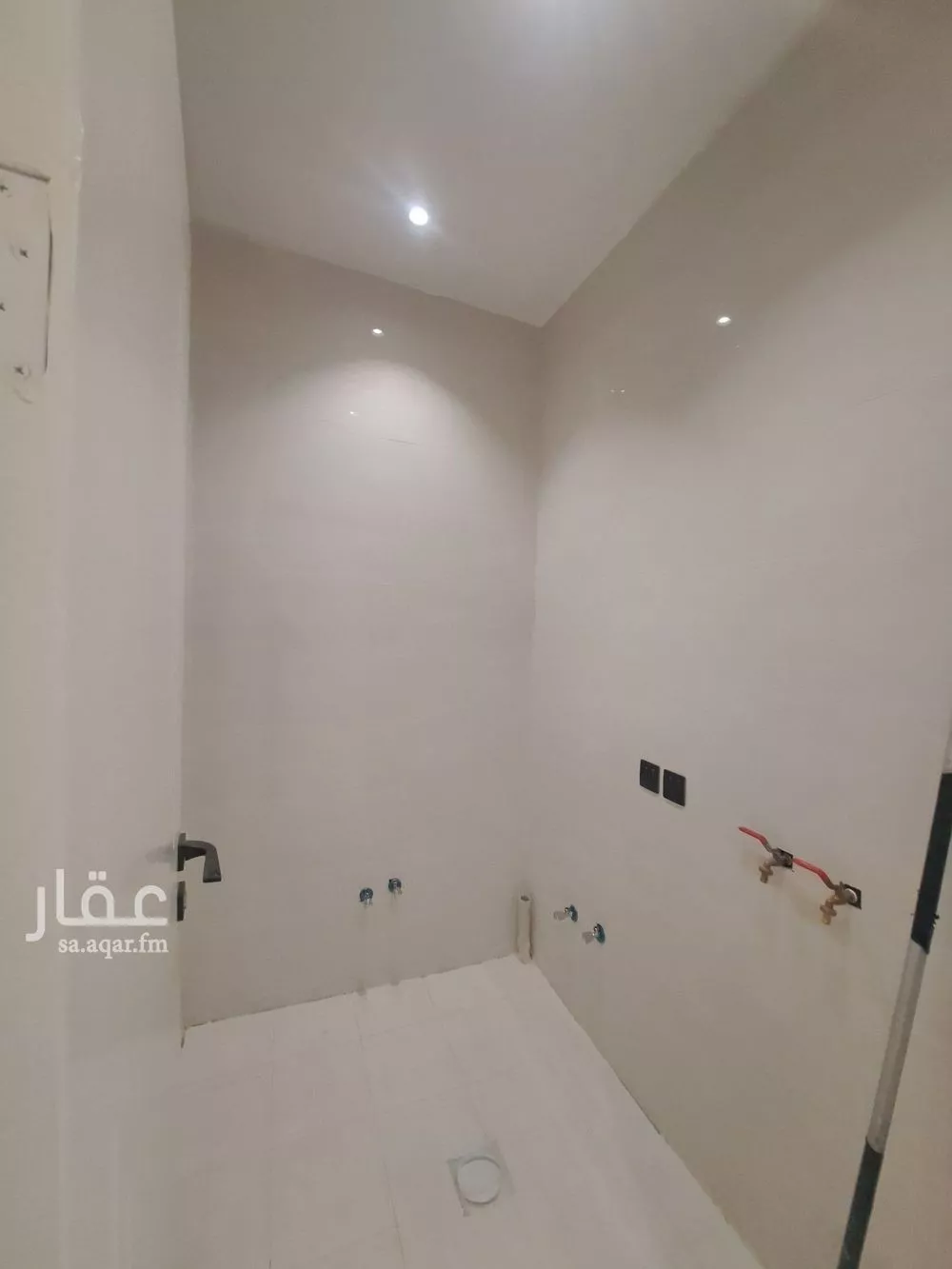 3 bedroom floor in As Suwaidi 13
