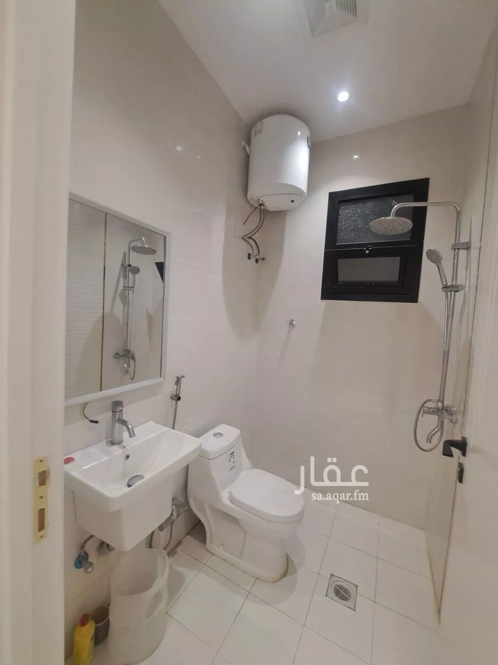 3 bedroom floor in As Suwaidi 6
