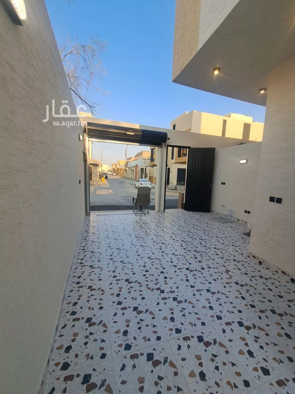 3 bedroom floor in As Suwaidi 9