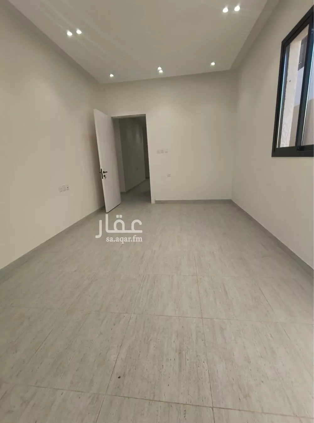 5 bedroom floor in Dahiat Namar 21