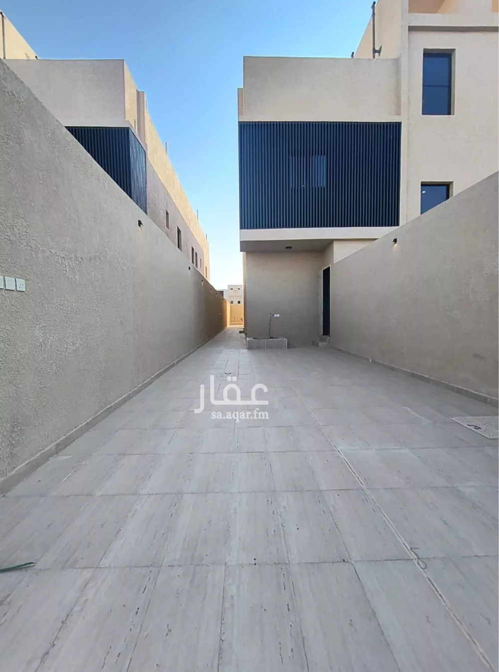 5 bedroom floor in Dahiat Namar 4