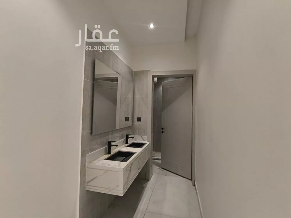 5 bedroom floor in Okaz 5