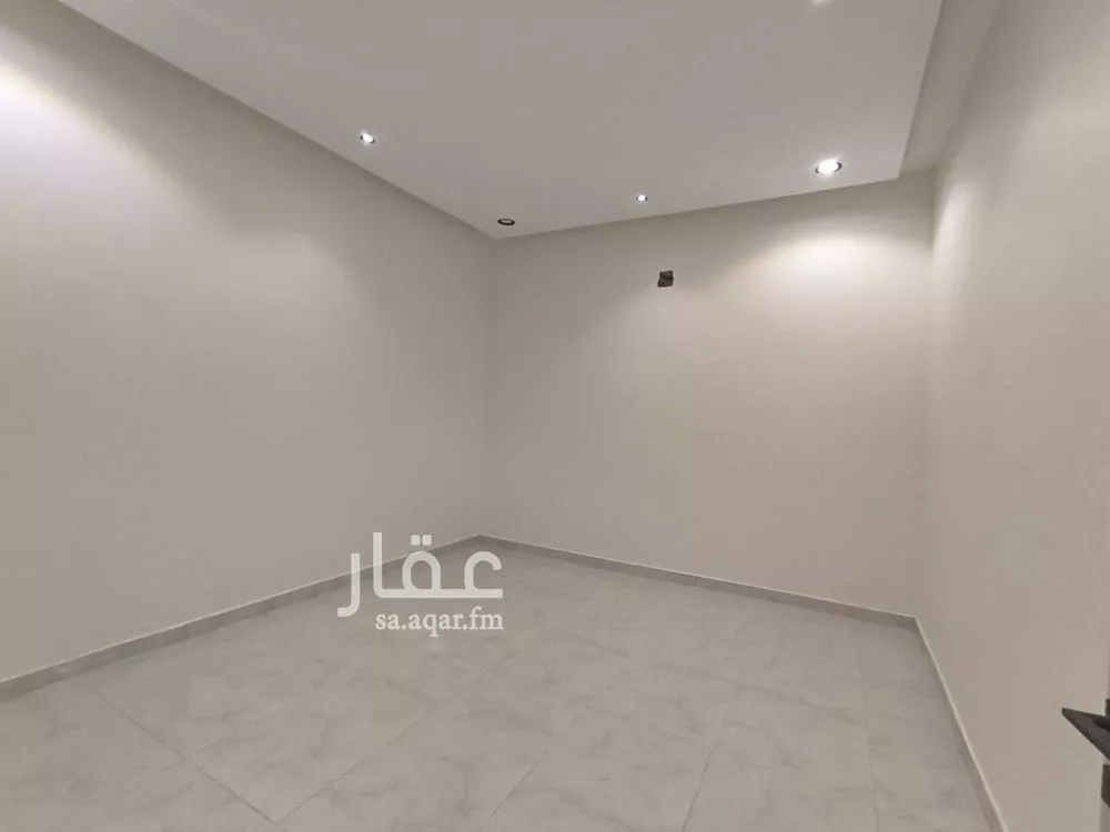 5 bedroom floor in Okaz 6