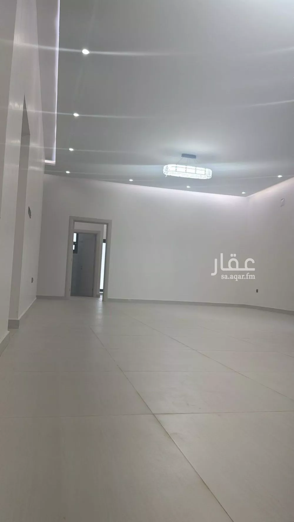4 bedroom floor in Al Janadriyah 4