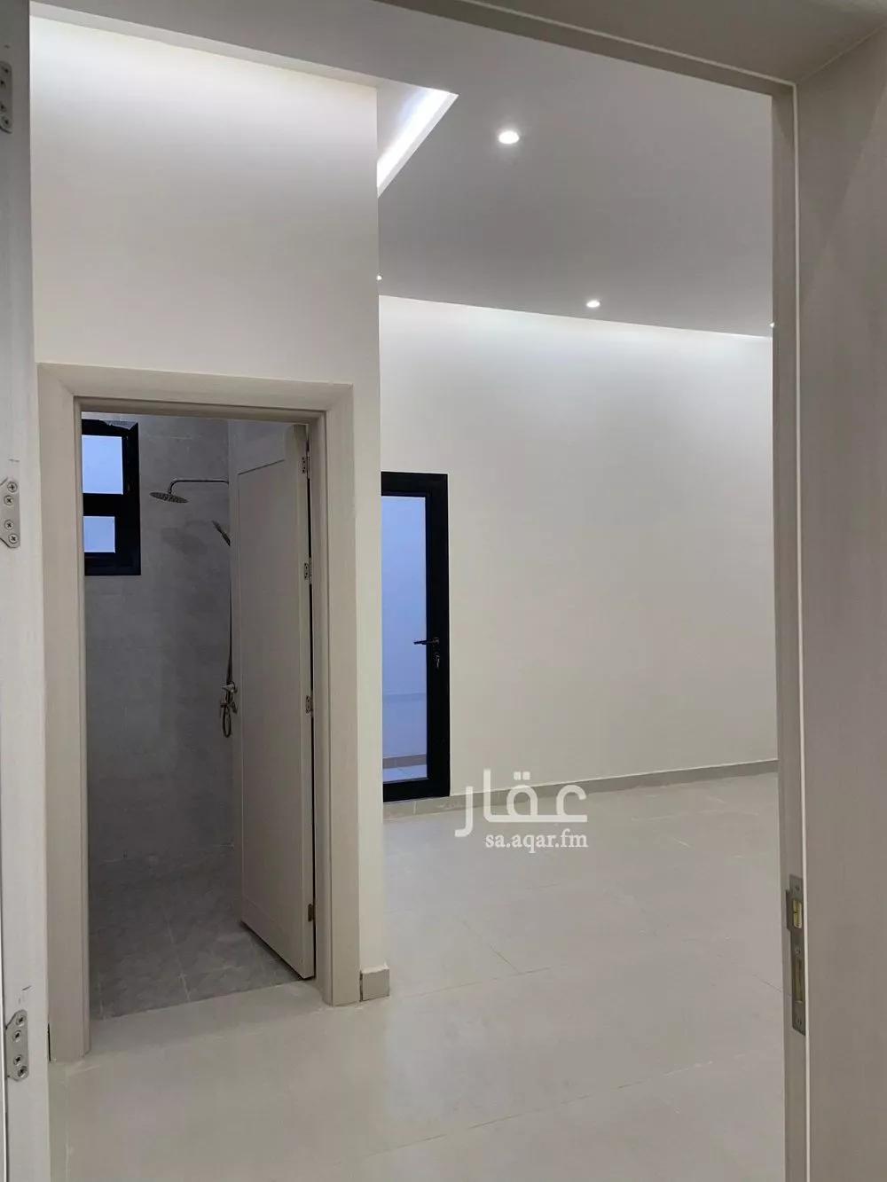 4 bedroom floor in Al Janadriyah 5