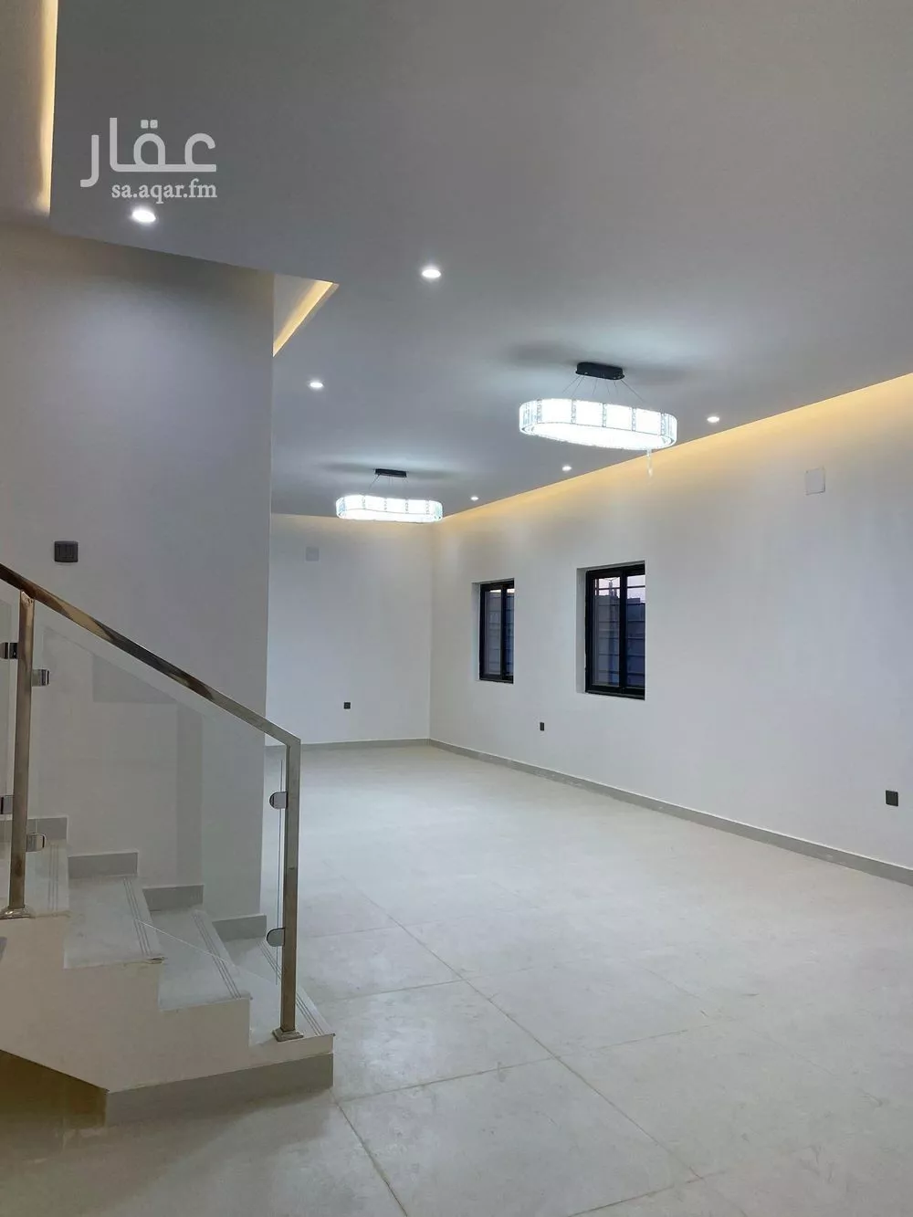 4 bedroom floor in Al Janadriyah 7