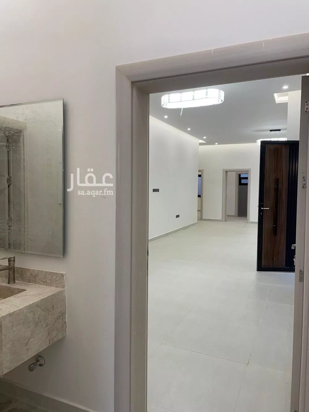 4 bedroom floor in Al Janadriyah 9