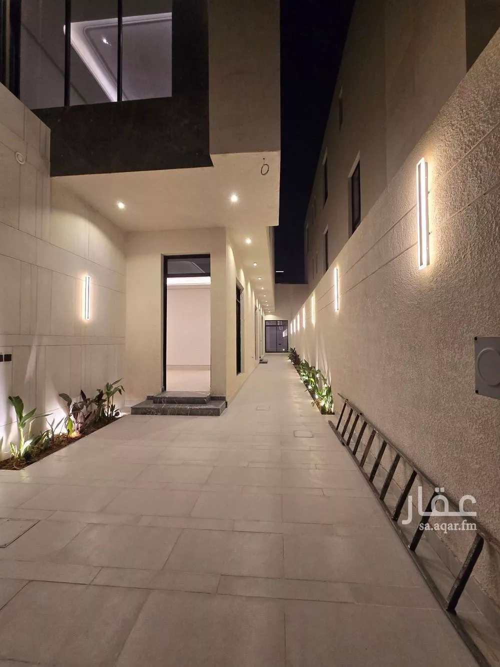 4 bedroom floor in Al Rimal 14