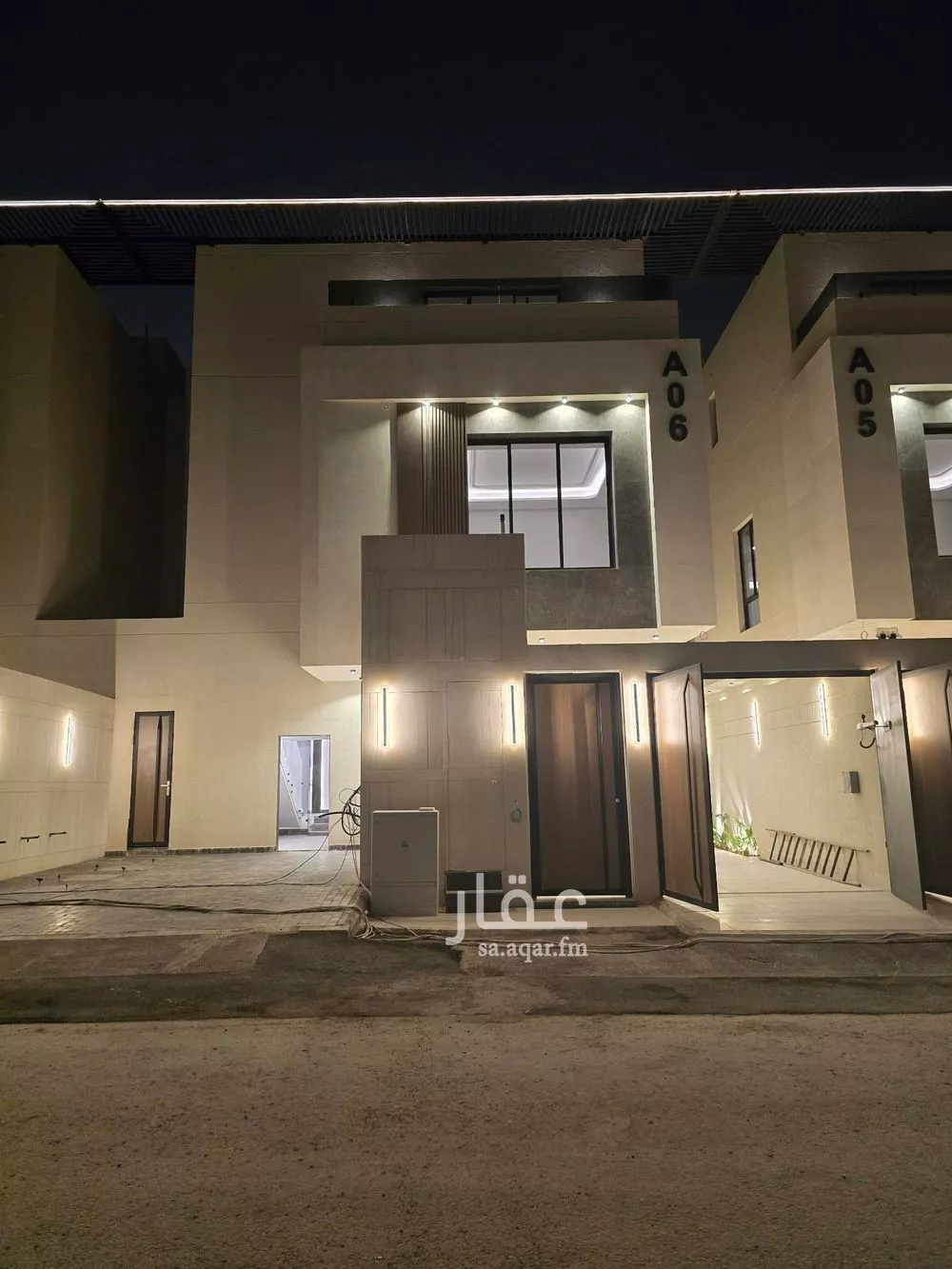4 bedroom floor in Al Rimal 16