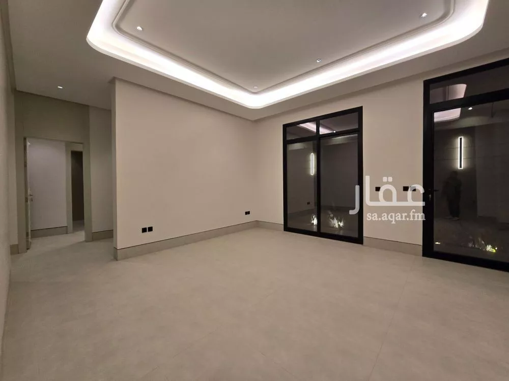 4 bedroom floor in Al Rimal 8
