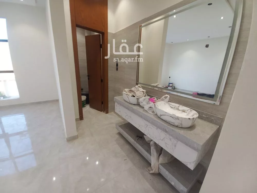 3 bedroom floor in Tuwaiq 2