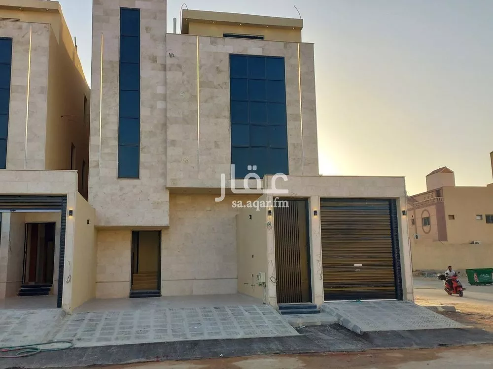 3 bedroom floor in Tuwaiq 12