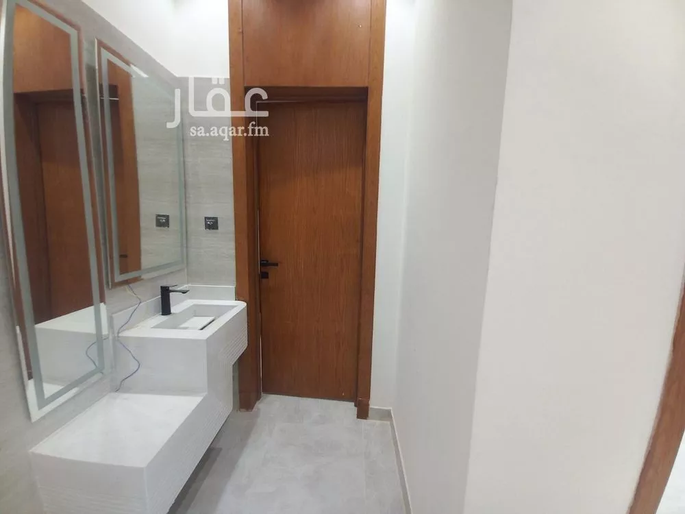 3 bedroom floor in Tuwaiq 15