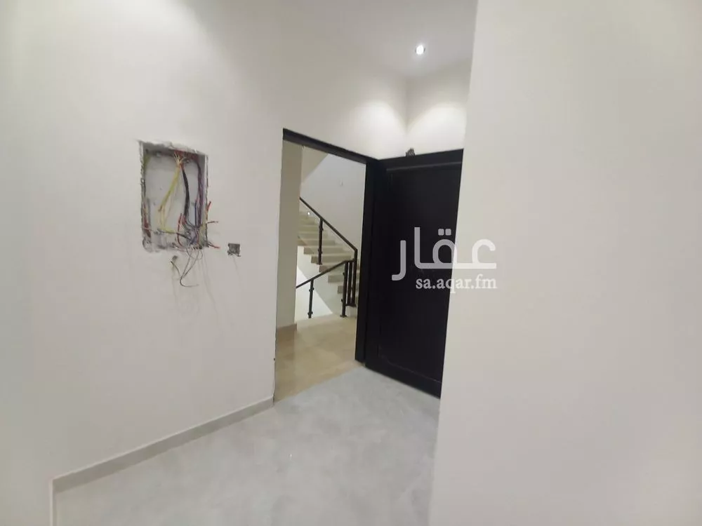 3 bedroom floor in Tuwaiq 9
