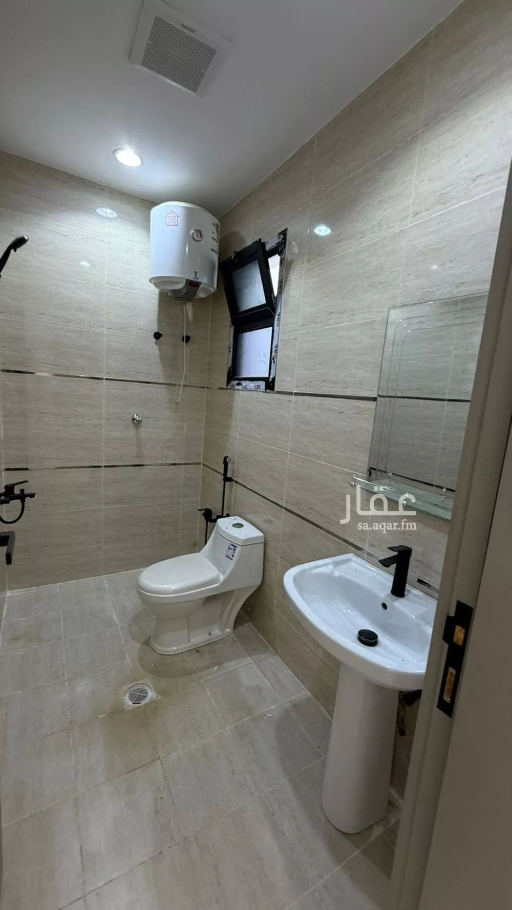 4 bedroom floor in Badr 11