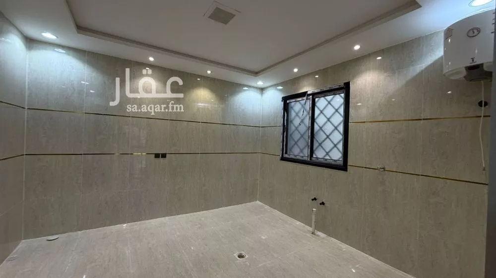 4 bedroom floor in Badr 12