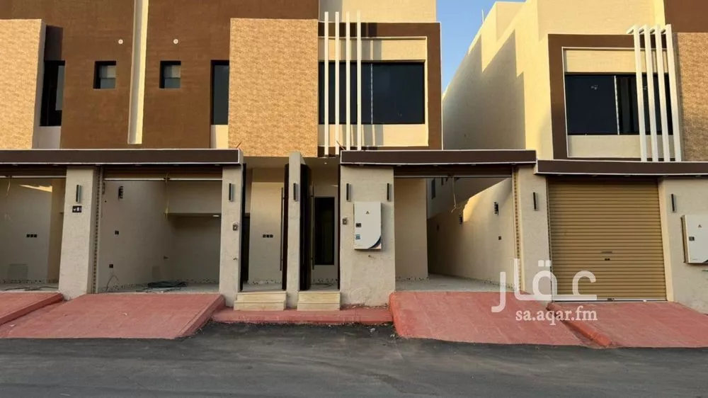 4 bedroom floor in Badr 13