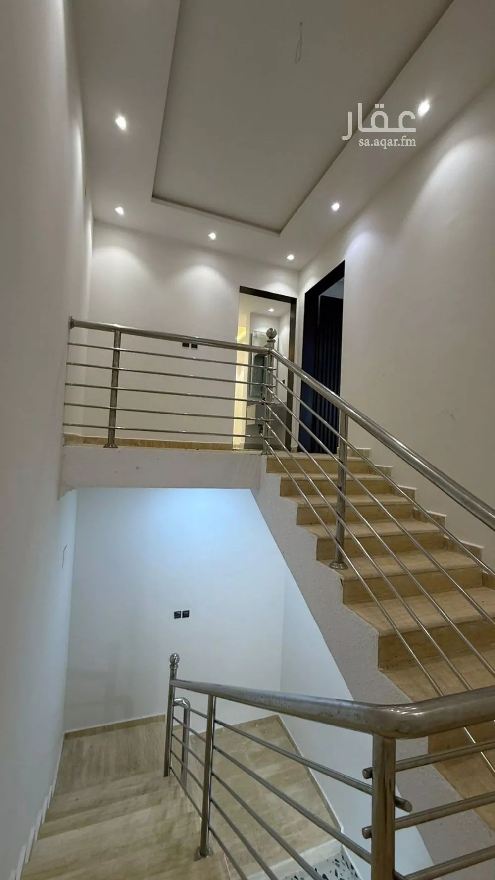 4 bedroom floor in Badr 9
