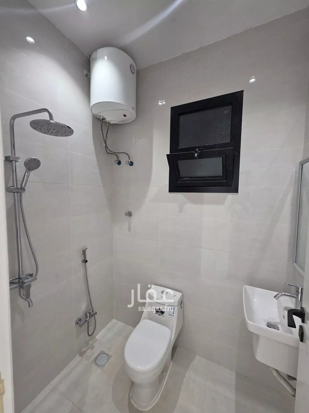 5 bedroom floor in As Suwaidi 19