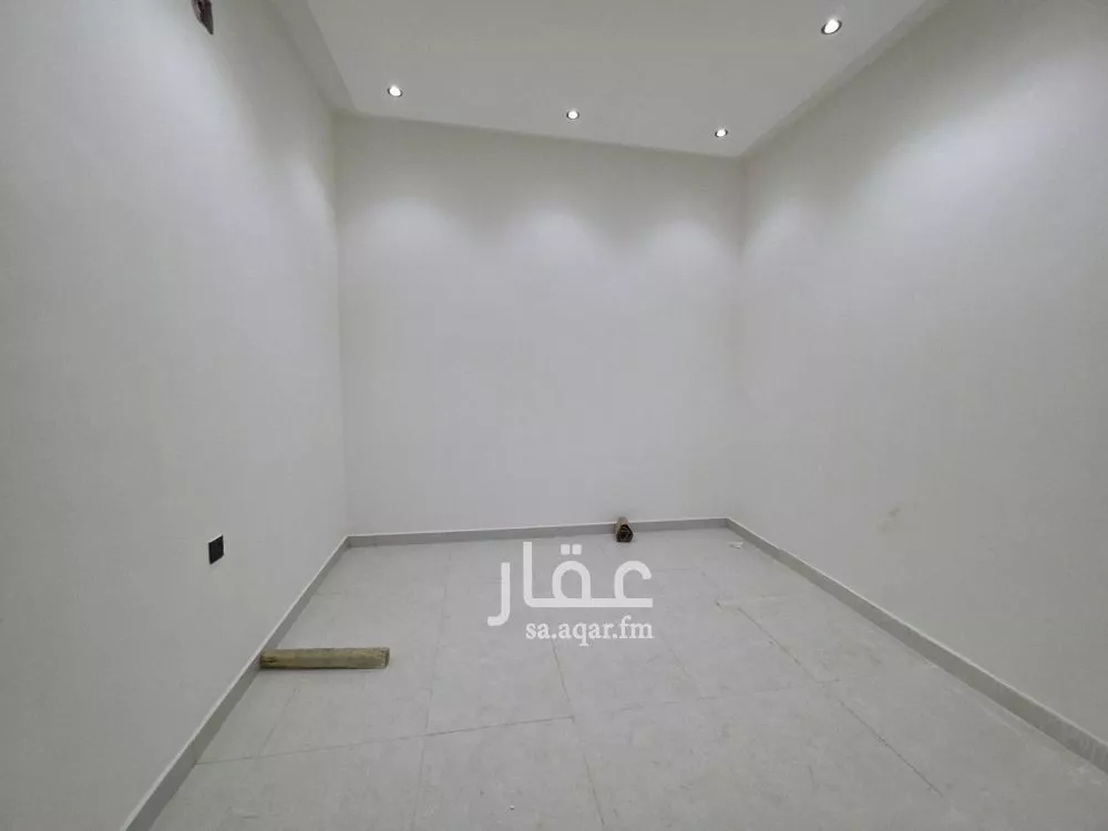 دور 6 غرف في السويدي 10