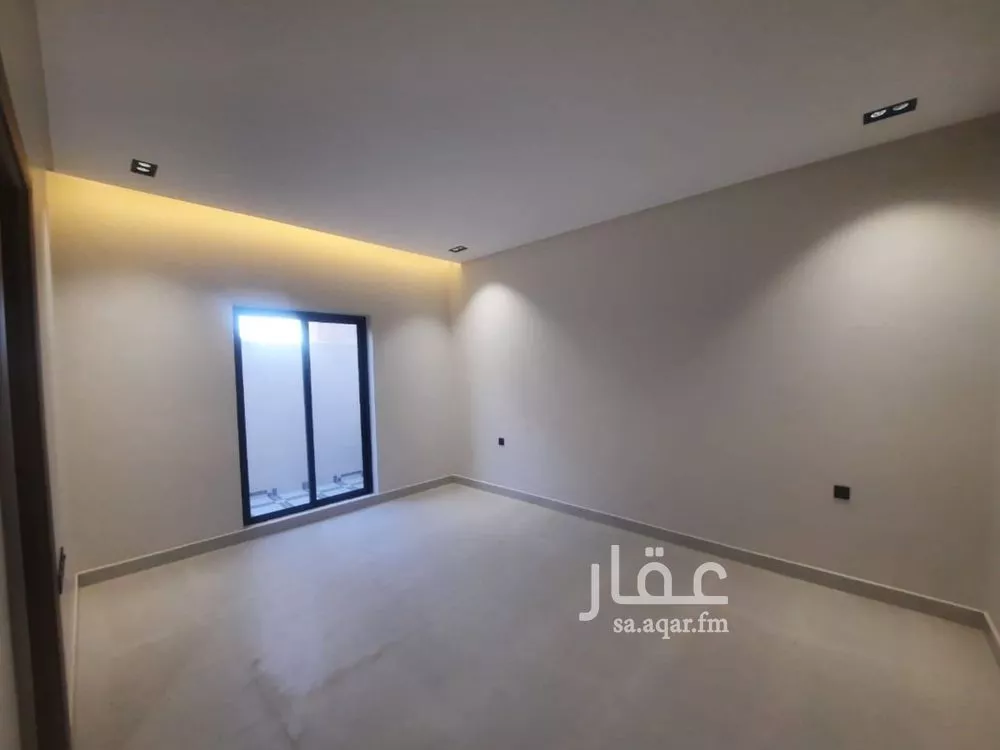 دور 4 غرف في السويدي 12