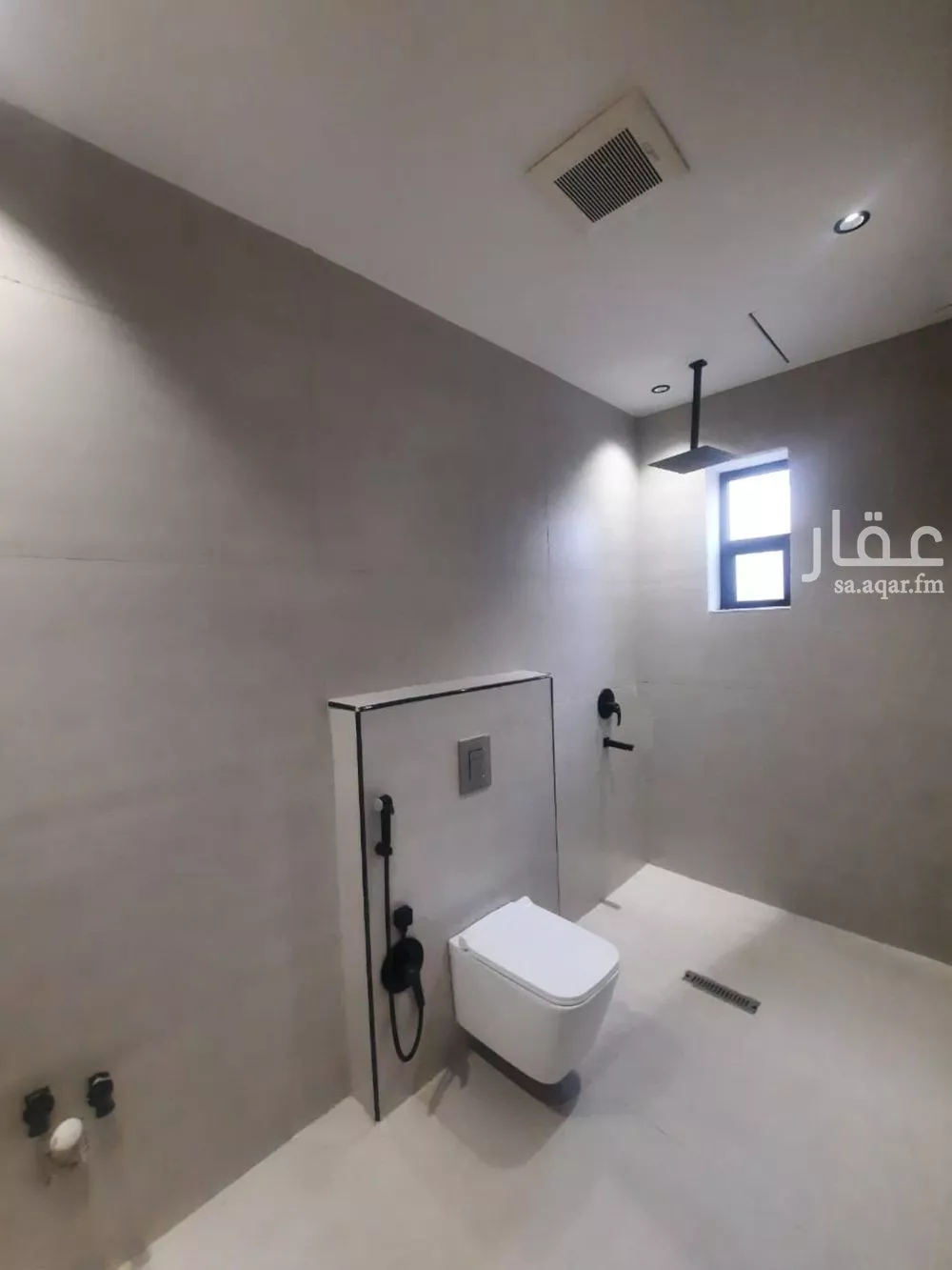 دور 4 غرف في السويدي 13