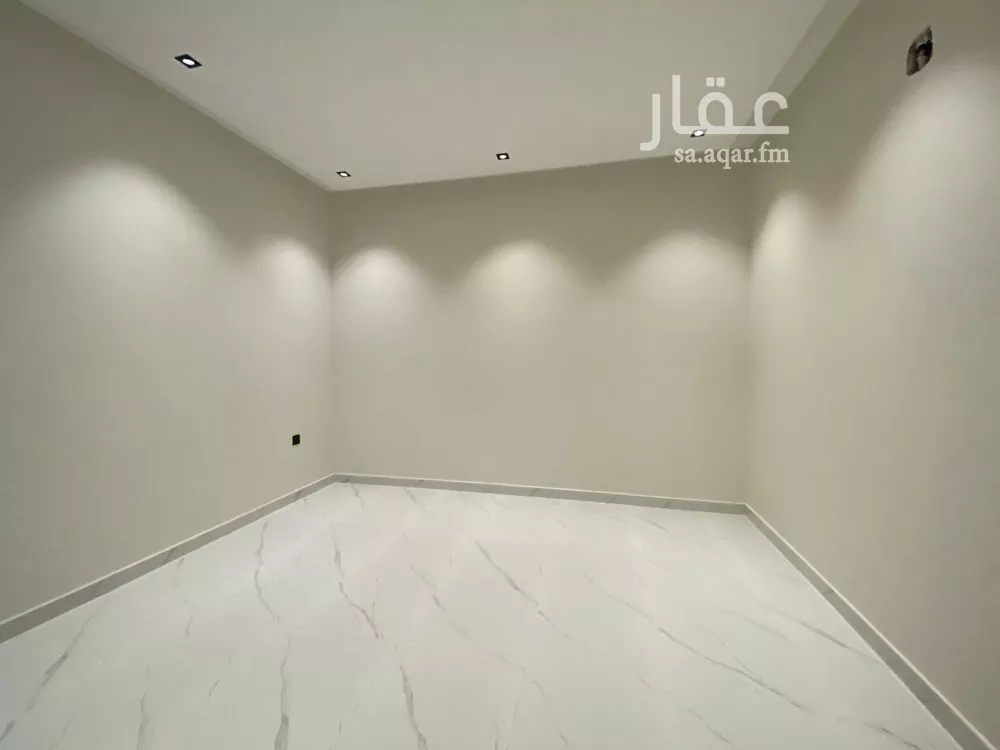 دور 4 غرف في عكاظ 7