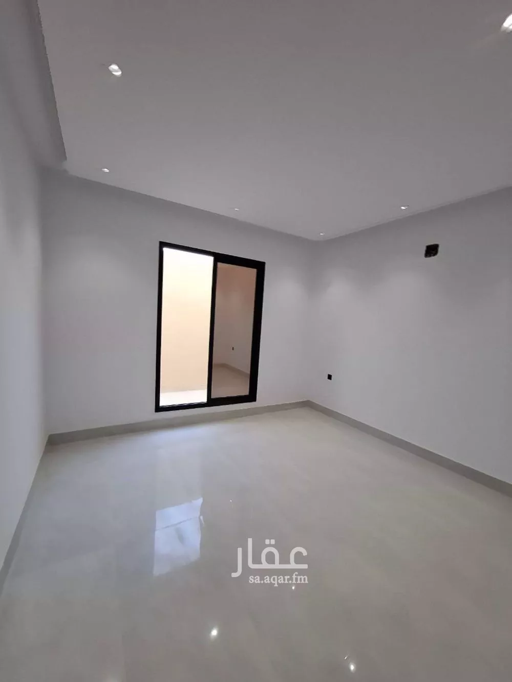 3 bedroom floor in Tuwaiq 7