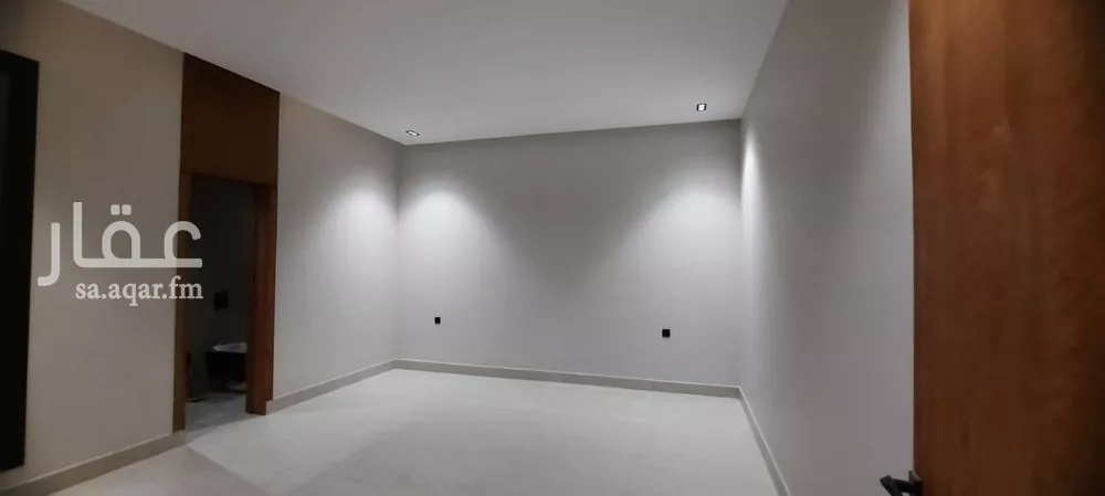 5 bedroom floor in Tuwaiq 4