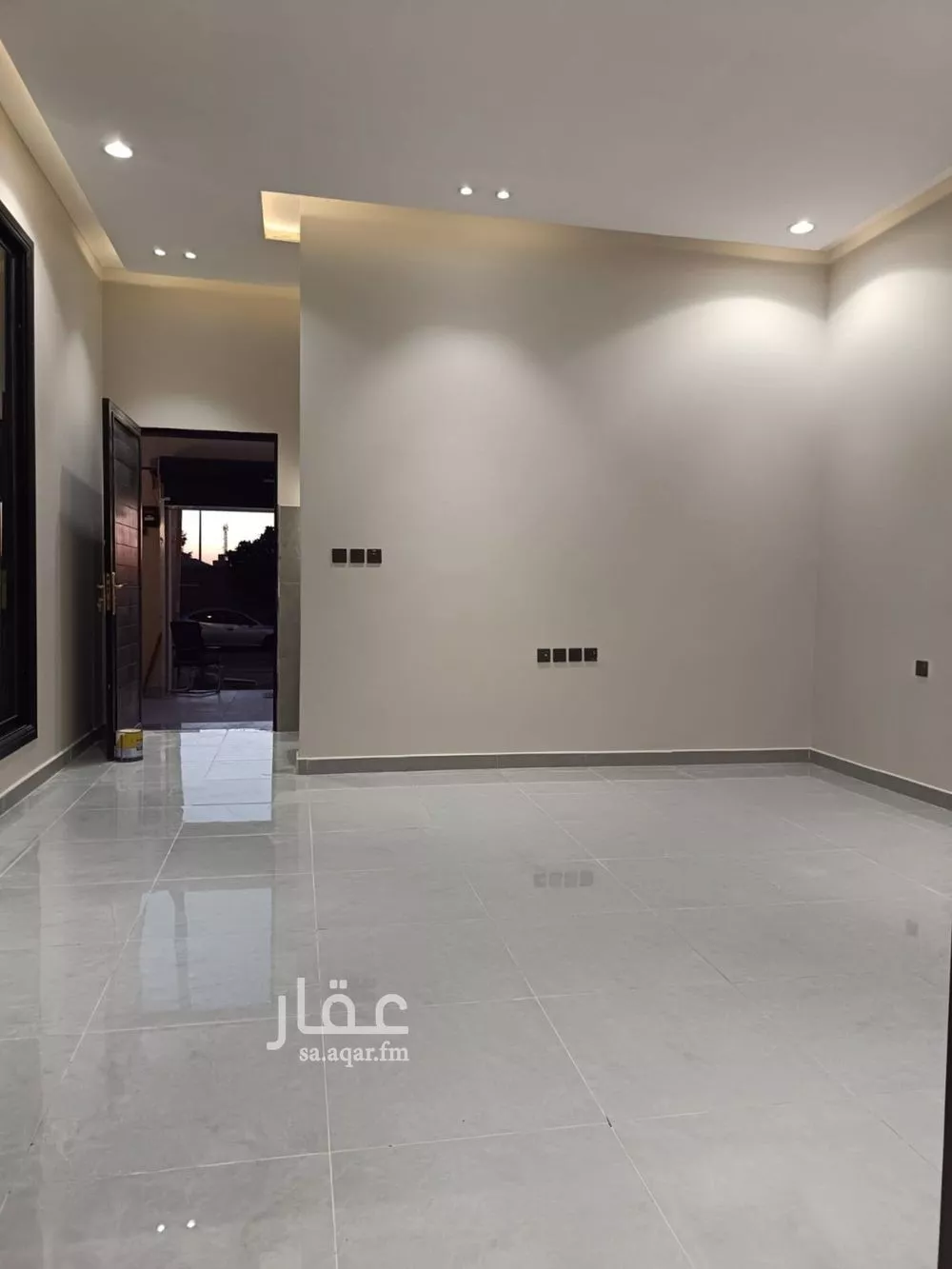 4 bedroom floor in Al Janadriyah 14