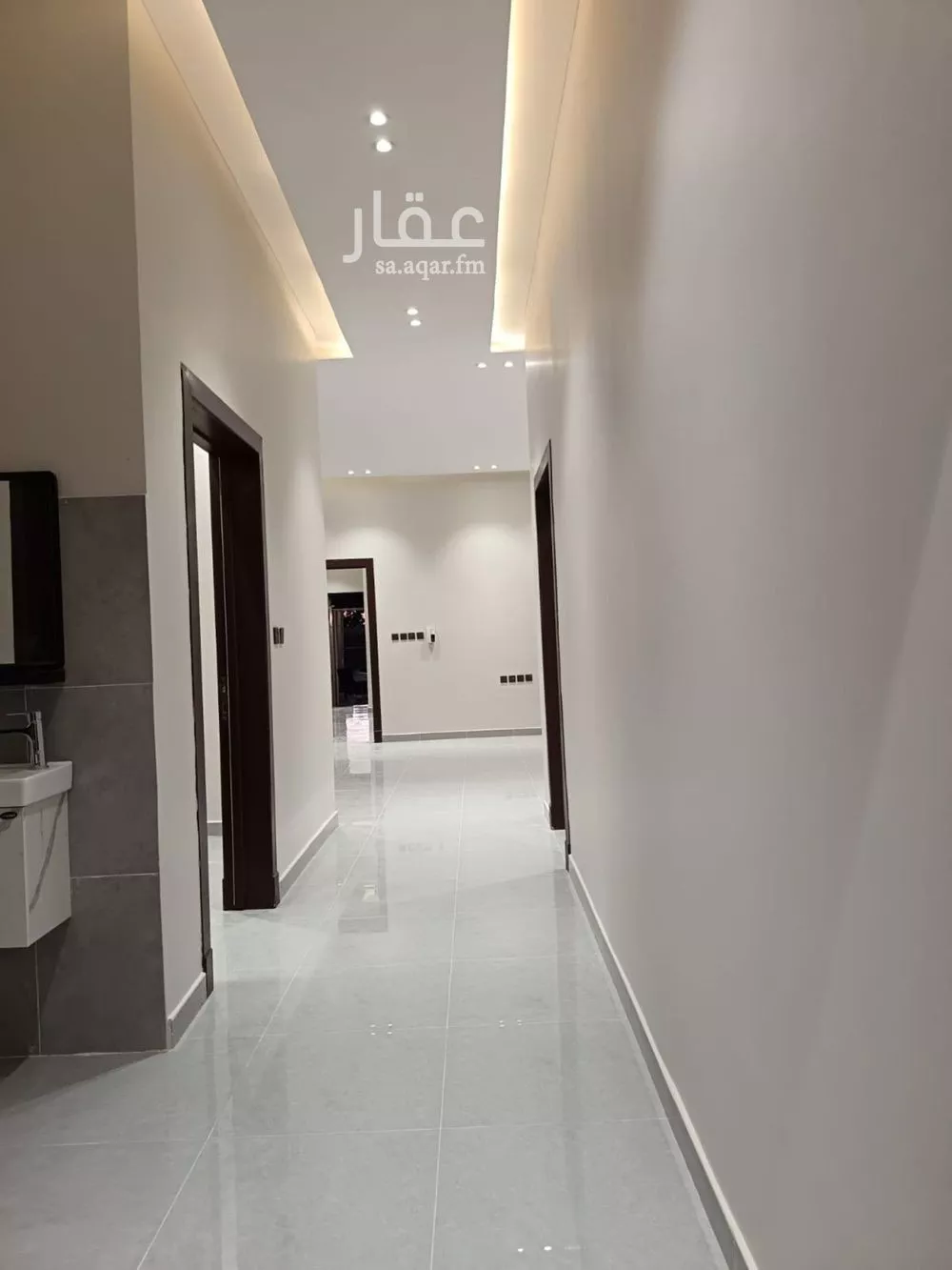 4 bedroom floor in Al Janadriyah 16