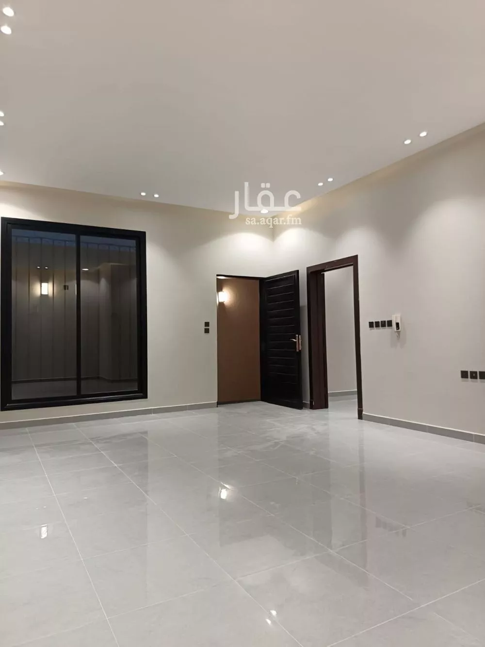 4 bedroom floor in Al Janadriyah 19