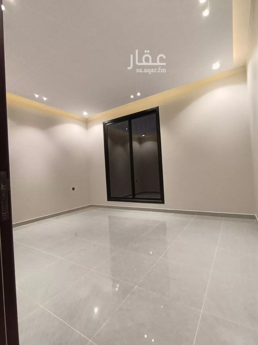 4 bedroom floor in Al Janadriyah 5
