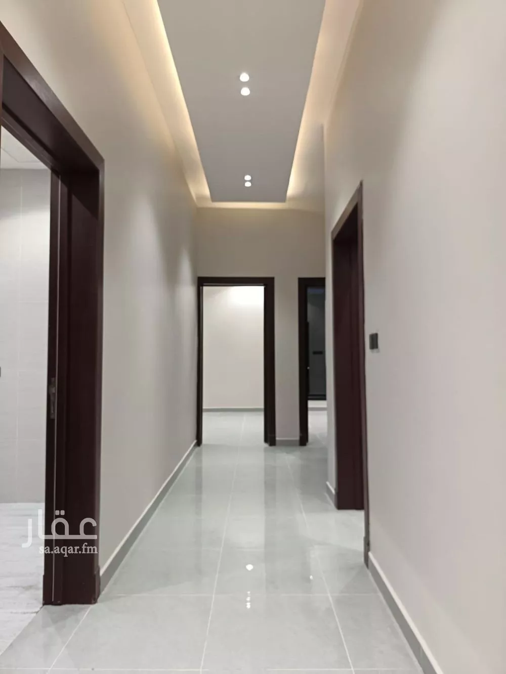 4 bedroom floor in Al Janadriyah 9