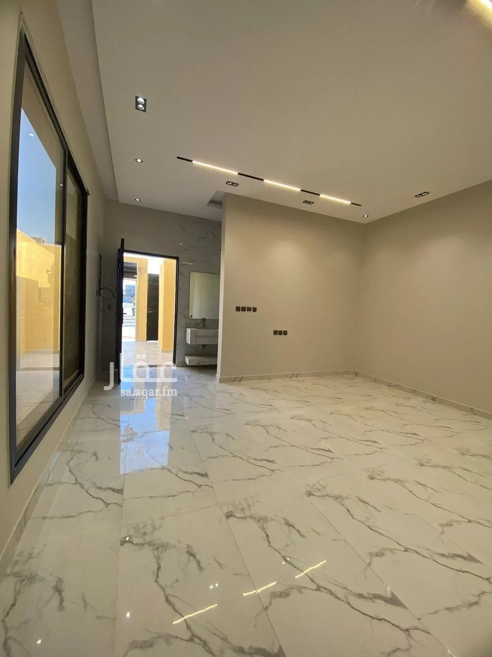 3 bedroom floor in Tuwaiq 4