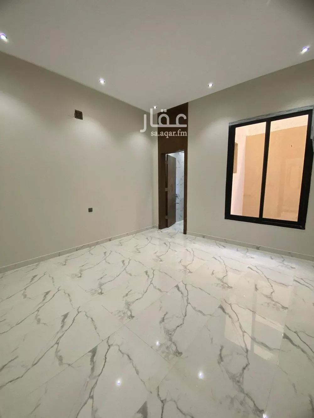 3 bedroom floor in Tuwaiq 8