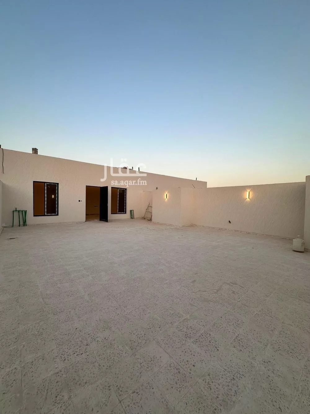 6 bedroom floor in Okaz 5