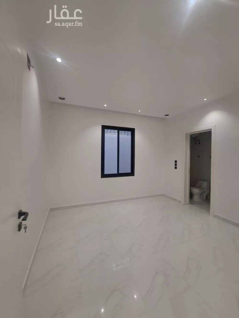 3 bedroom floor in As Suwaidi 9