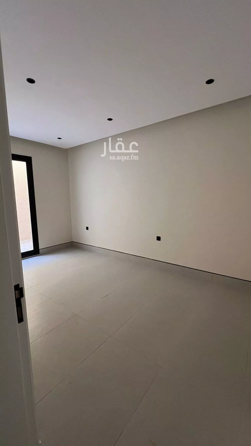 3 bedroom floor in King Fahd 14