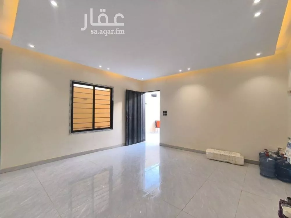 4 bedroom floor in Okaz 7