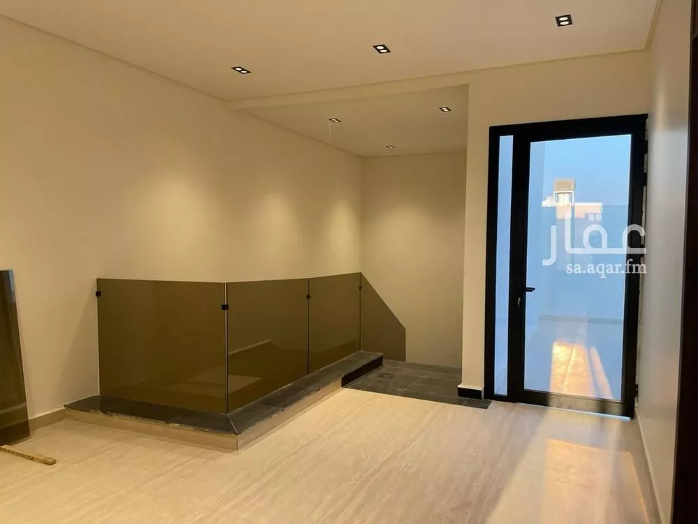 3 bedroom floor in As Suwaidi Al Gharabi 6